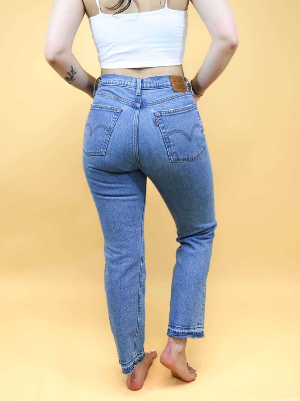 Levi's Women's High-Rise Straight Jeans in Light Blue Denim